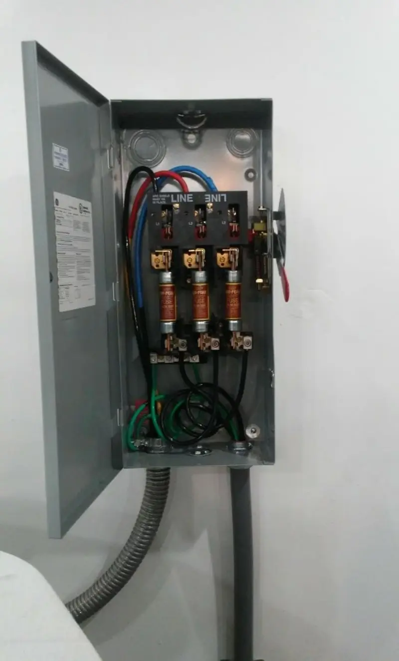 Three-phase disconnect switch installed for Electrical Wiring & Rewiring in East Rockingham
